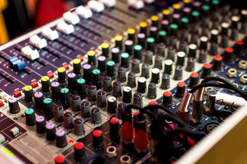 DJ professional mixer technology